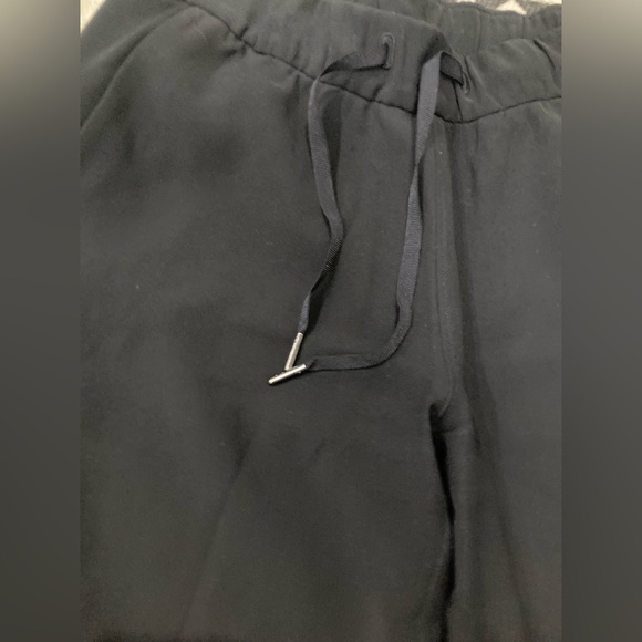 LULULEMON on the fly wide leg pants size 4 - Picture 2 of 4